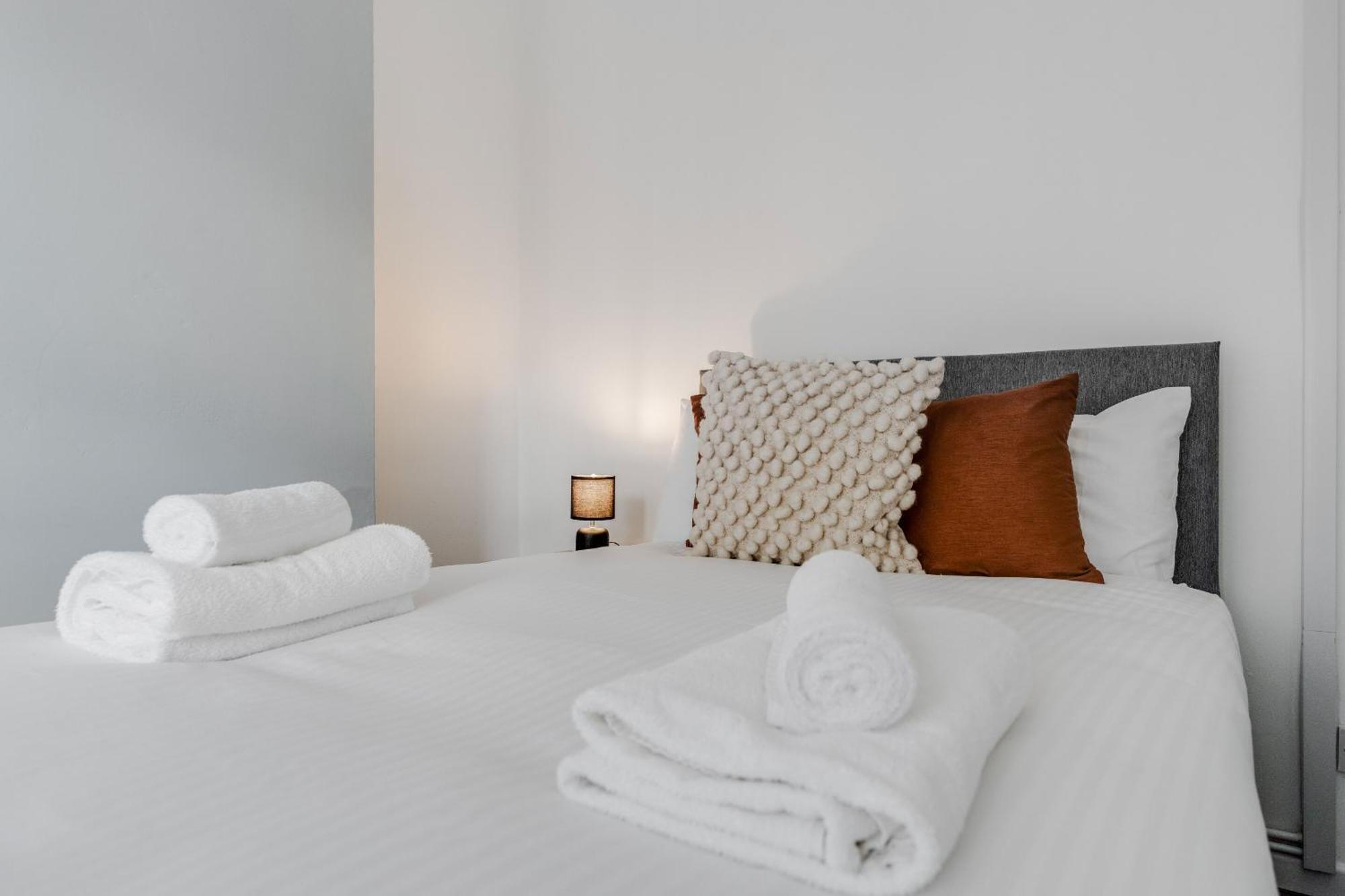 Vichy - Strathcona Suites, Houses In Wavertree Liverpool Bilik gambar